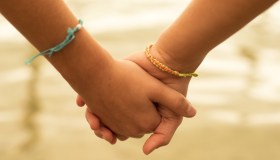 Orfani di femminicidio: Rosaria e Domenico vogliono cambiare cognome