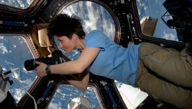 Samantha Cristoforetti, quante volte è stata nello spazio e cosa si mangia lassù