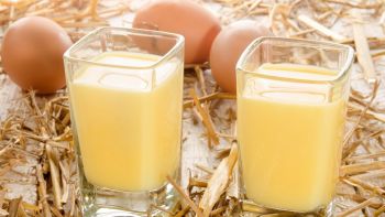 Uovo liquido, l'ultima tendenza in cucina: vantaggi e come usarlo Uovo liquido, l'ultima tendenza in cucina: vantaggi e come usarlo