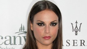 “Sono viva per miracolo”. Francesca De André rompe il silenzio sulla violenza subita