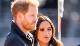Meghan Markle e Harry, la Regina li punisce: non li vuole sul balcone con lei