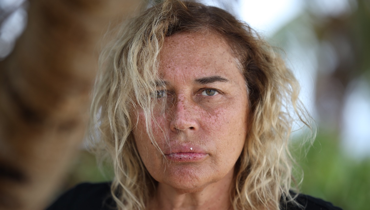 Isola dei Famosi, Lory del Santo travolta dalle critiche: sempre più sola