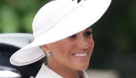 Giubileo della Regina, Meghan ignora gli sguardi indiscreti con un look mozzafiato