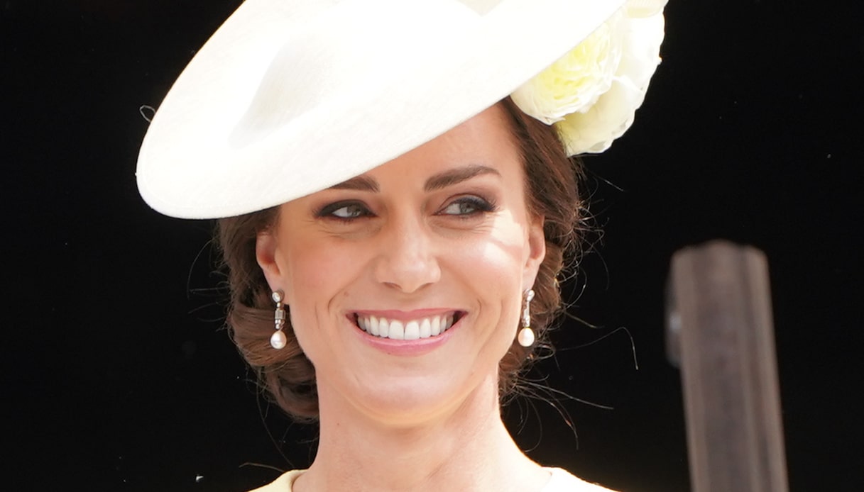 Regina Elisabetta II e Kate Middleton: tutti i look Royal del Giubileo di  Platino