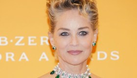 Sharon Stone: “Ho avuto 9 aborti spontanei”. La sua battaglia per la maternità