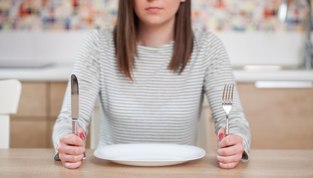 disturbi alimentari adolescenza