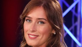 Maria Elena Boschi lascia senza fiato con il look da working girl al Salone del Mobile