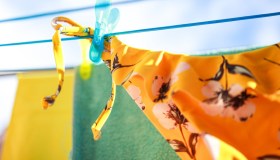 Come lavare i costumi da bagno quando non hai lavatrice