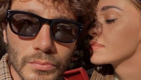 Stefano De Martino con la fede al concerto di D’Alessio: la promessa d’amore a Belen
