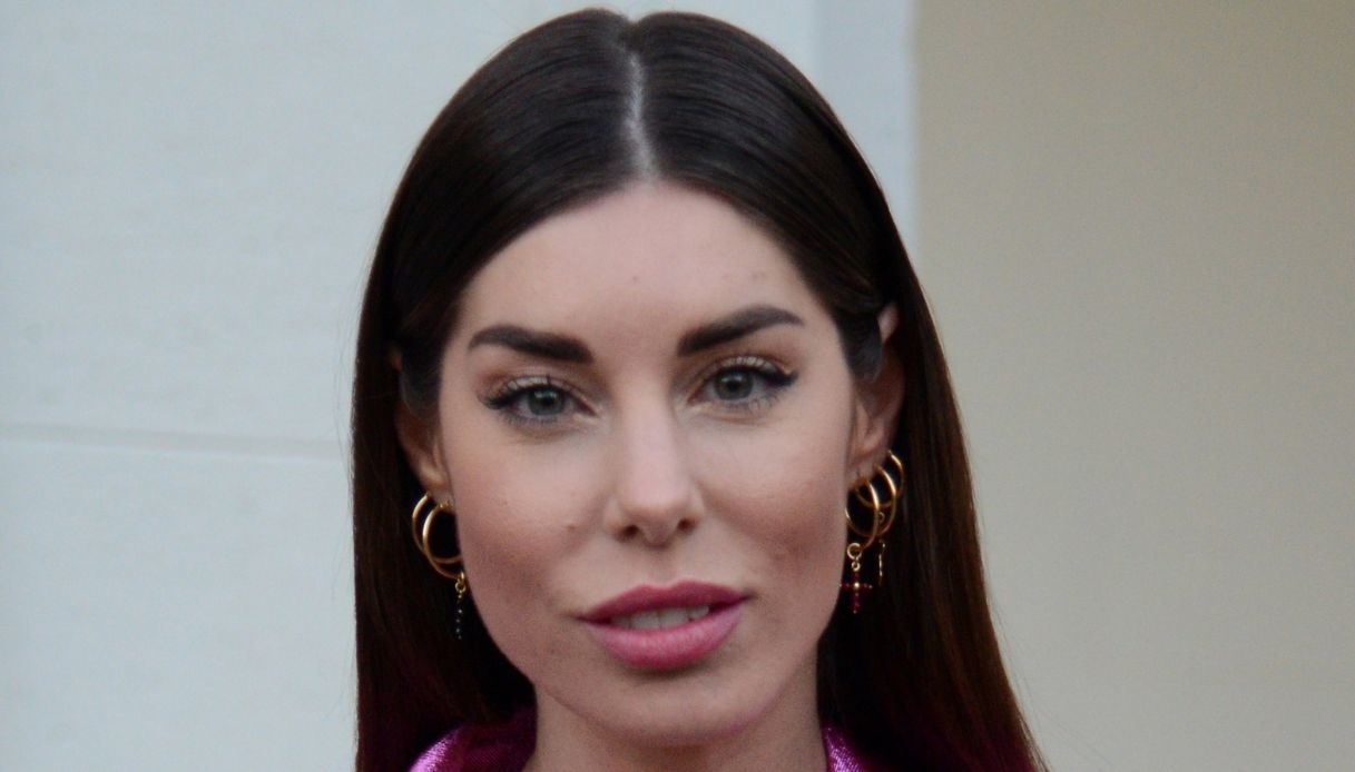 “Ti aspettiamo”. Bianca Atzei è incinta: l’annuncio su Instagram