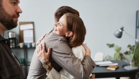 Frasi sull’amicizia tra colleghi: profonde e motivazionali