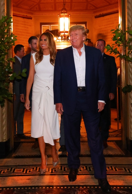 Melania e Donald Trump alla festa per il LIV Golf International