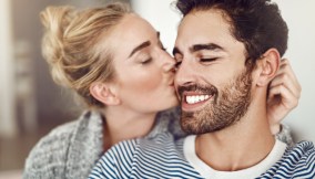 Amare un uomo più giovane è ancora un tabù?