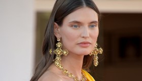 Bianca Balti, la difficile decisione: “Rischio alto di tumore, rimuovo tube e ovaie”