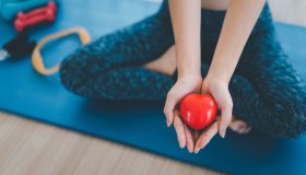 Cosa fa bene al cuore? 5 consigli per mantenere cuore sano e arterie pulite