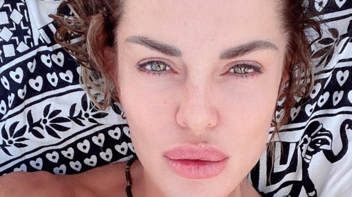 “L’età è solo un’invenzione”: Alba Parietti, bellezza al naturale su Instagram