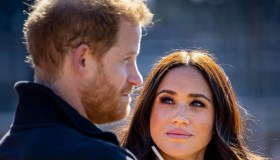 Harry e Meghan hanno fallito: la Regina è stanca degli scandali senza fine