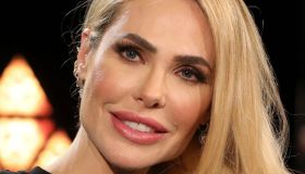 Ilary Blasi saluta l’estate su Instagram con un topless da togliere il fiato