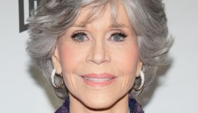 “Ho fatto un lifting e ho smesso”: la confessione di Jane Fonda è un inno al tempo che passa