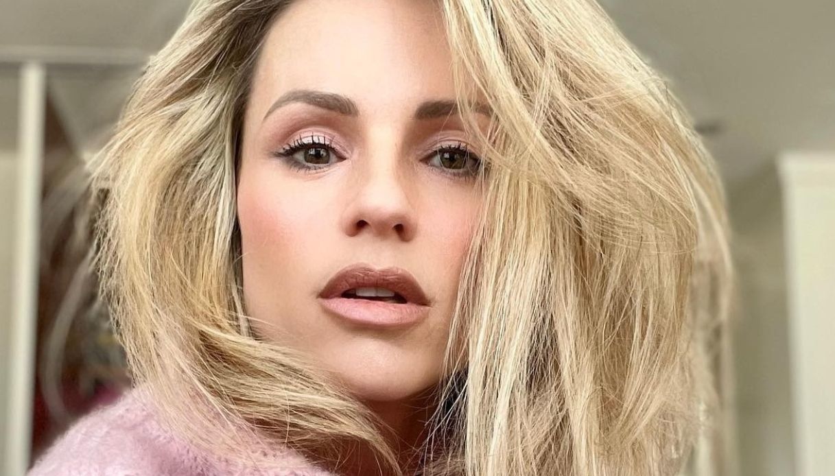 Michelle Hunziker e Angiolini, è finita. Lui è sparito, lei torna (da sola) a Milano