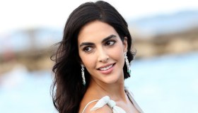 Rocio Munoz Morales seduce Venezia: abito trasparente in mare