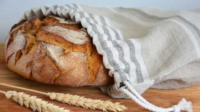 Come conservare il pane a lungo: i trucchi per non indurirlo