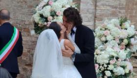 Gianmarco Tamberi e Chiara Bontempi sposi: l’abito da favola, gli invitati e la festa