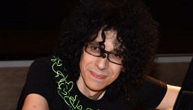 Giovanni Allevi: “Mi tremano le mani”. La sua battaglia continua