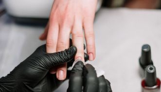 Protezione solare: perché è importante usarla se sei giovane