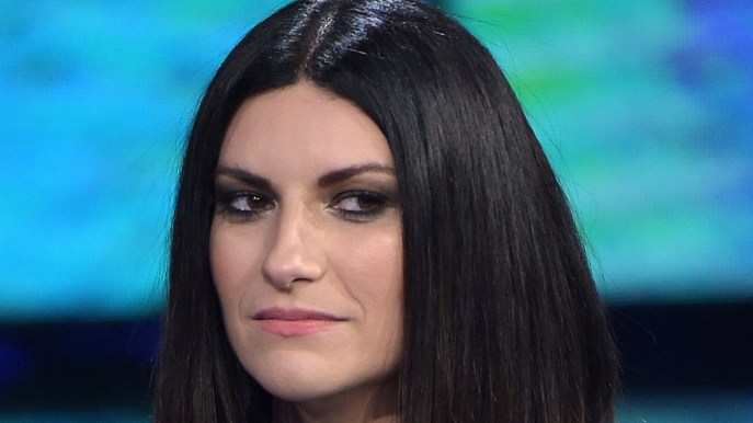 Laura Pausini travolta dalla polemica: cosa è successo e come ha reagito