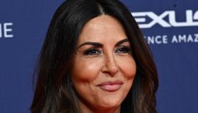 “Tu Si Que Vales”, Belen parte col botto. Sabrina Ferilli osa con l’abito oro e il maxi spacco