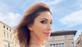 Sabrina Salerno: ancora più bella che negli anni ’80