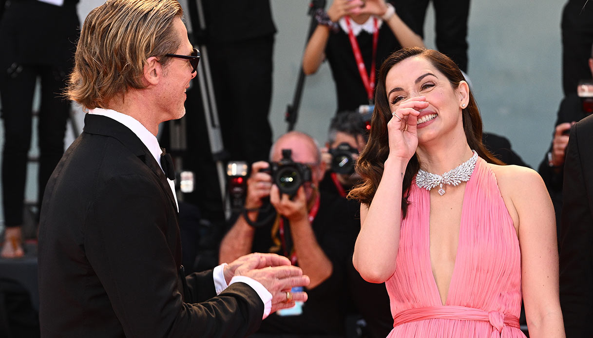 Brad Pitt e Ana De Armas sul red carpet di Blonde a Venezia 2022