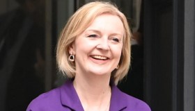 Chi è Liz Truss, premier britannica (solo per 45 giorni) e cosa fa suo marito