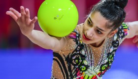 Sofia Raffaeli, il brivido dell’ultima presa vale Oro: la “Formica Atomica” nella storia