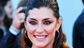 Elisa Isoardi incanta in bikini su Instagram. Ma il suo programma tv non convince