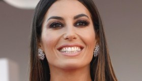 Elisabetta Gregoraci, fuga a New York con l’uomo più importante. I look sono rock