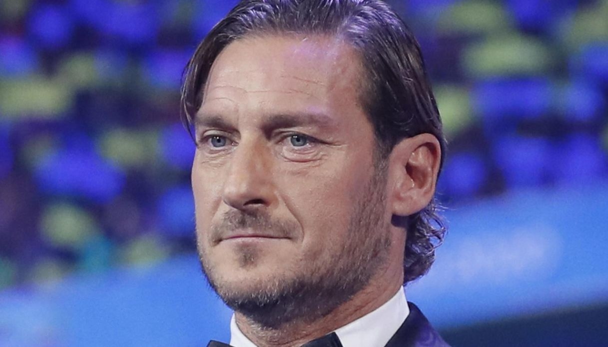 Francesco Totti, il raro scatto su Instagram con i figli. E la canzone che dice tutto