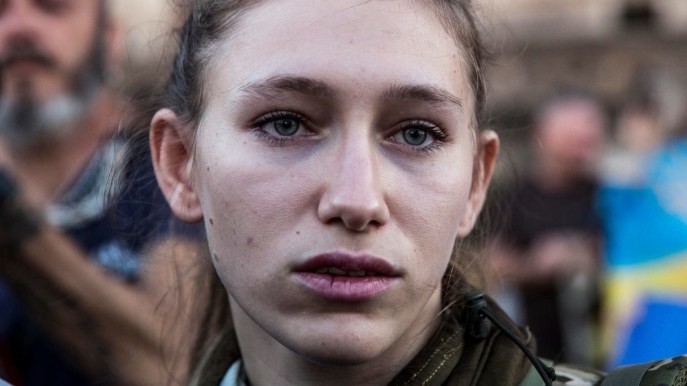 Giulia Schiff, l’ex pilota torna in Italia dall’Ucraina: il suo messaggio
