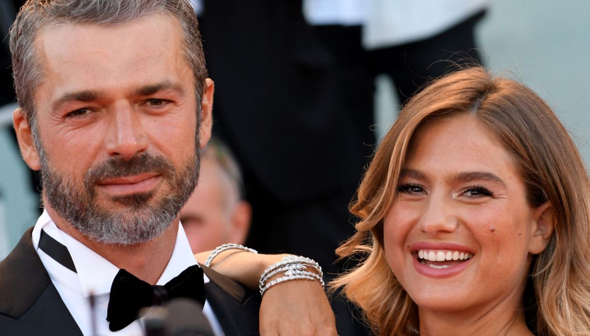 Cristina Marino incinta e bellissima con il pancino: lo scherzo su Luca Argentero