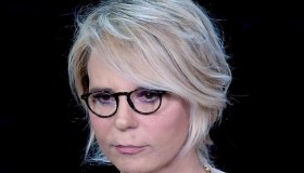 “Amici 2022”, Maria salva Asia dall’eliminazione. Ma il pubblico sui social si scatena