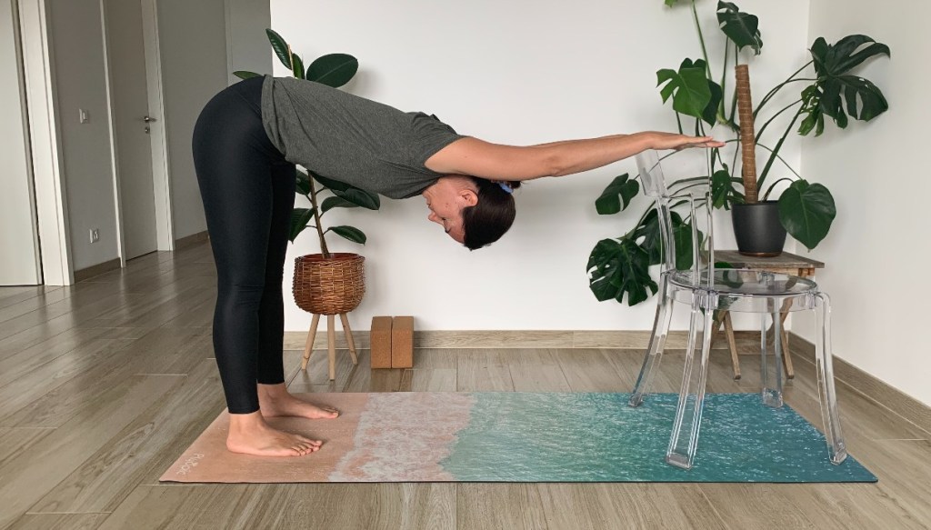 posizione yoga per cervicale