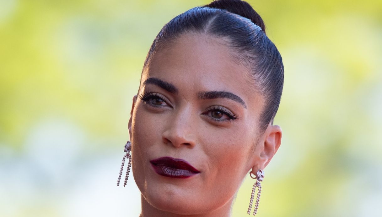 Elodie, un tuffo nel passato: la splendida foto di famiglia su Instagram