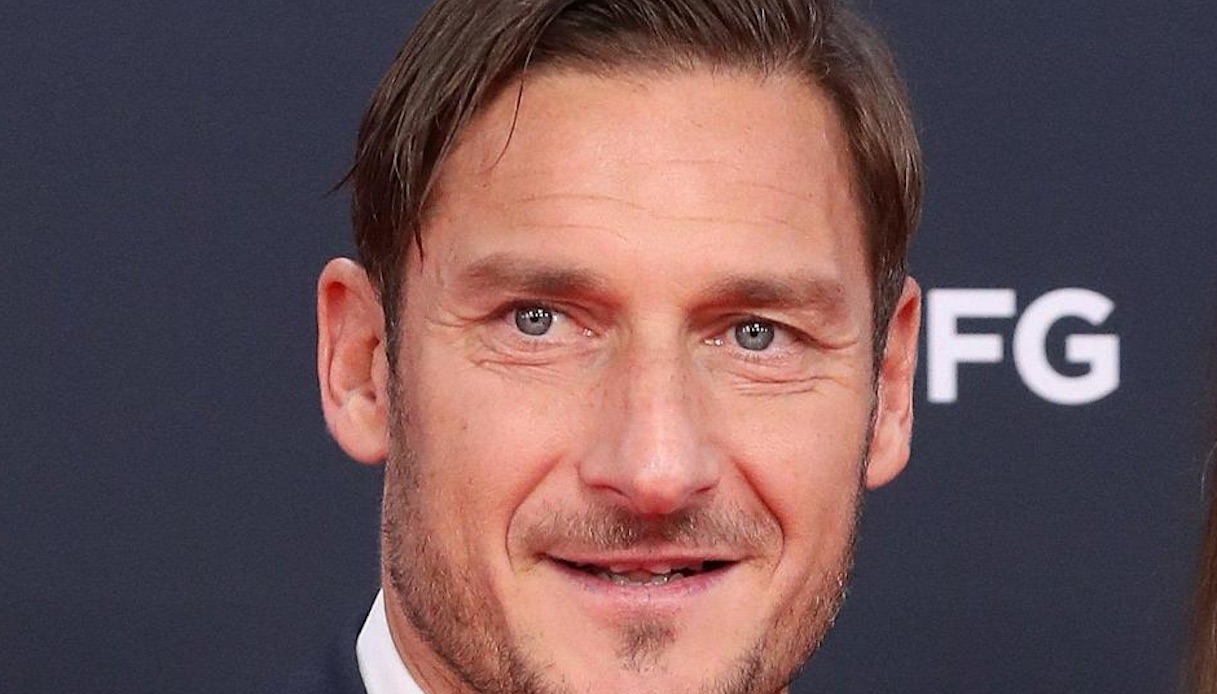 Totti torna su Instagram per la prima volta dopo la separazione. E sorride dopo mesi