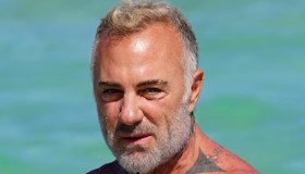 Gianluca Vacchi, la polemica non si placa. Ex fidanzata: “Attacchi d’ira contro i domestici”