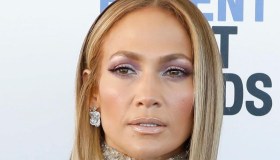 Lutto per Jennifer Lopez: “L’amore vero non muore mai”. Il suo dolore su Instagram
