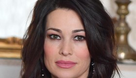 Manuela Arcuri fuori dalla tv: “Rifarei tutto”. E si prepara a una nuova sfida