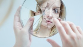 Salute mentale, vincere lo stigma per aiutare il benessere, non solo psicologico