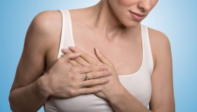 Cura tumore della mammella, la nuova strategia con l’RNA-messaggero