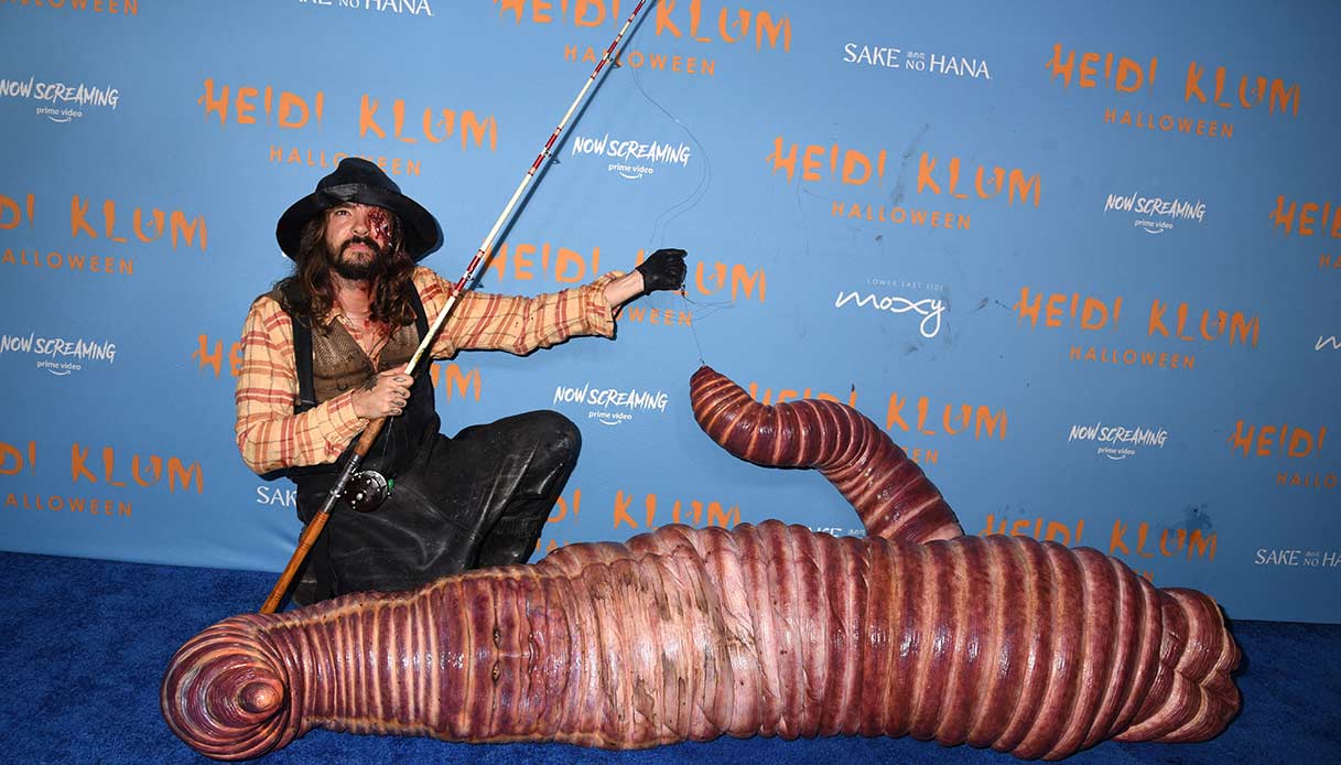 Heidi Klum travestita da verme gigante per Halloween 2022